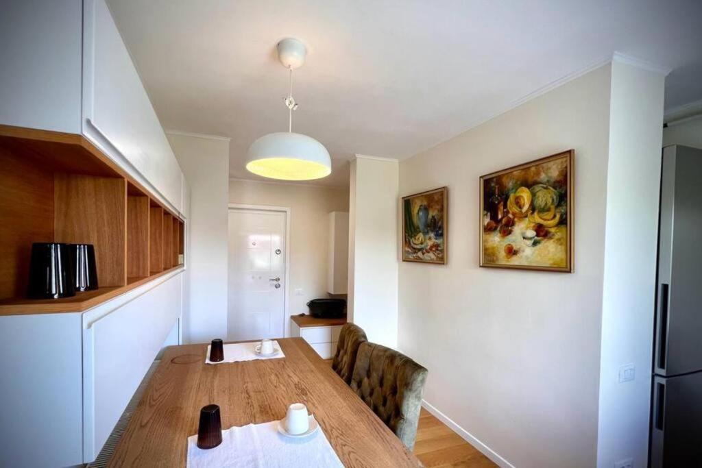 Bright And Modern Home ทิมิชัวรา ภายนอก รูปภาพ